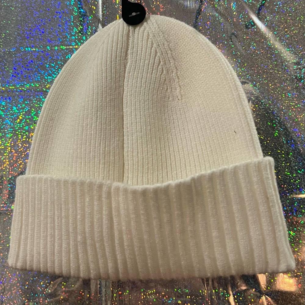 Time & Tru White Ribbed Beanie | Soft Cozy Winter Hat | One Size NWT